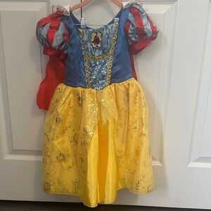 Disney Snow White Costume - Blue, Red, Yellow size 3
